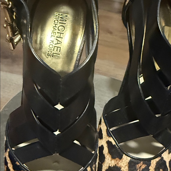 Pre-owned Michael Kors Black and Leopard Print Heels - Picture 15 of 15